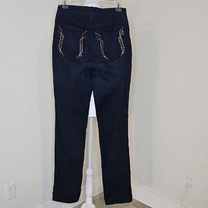 NYDJ Size 8 Dark Blue Denim Rhinestone Gold Stud Pocket Detail